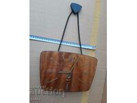 Εβδομαδιαίο ρολόι τοίχου ΜΑΓΙΑΚ. Λειτουργεί, έχει κλειδί