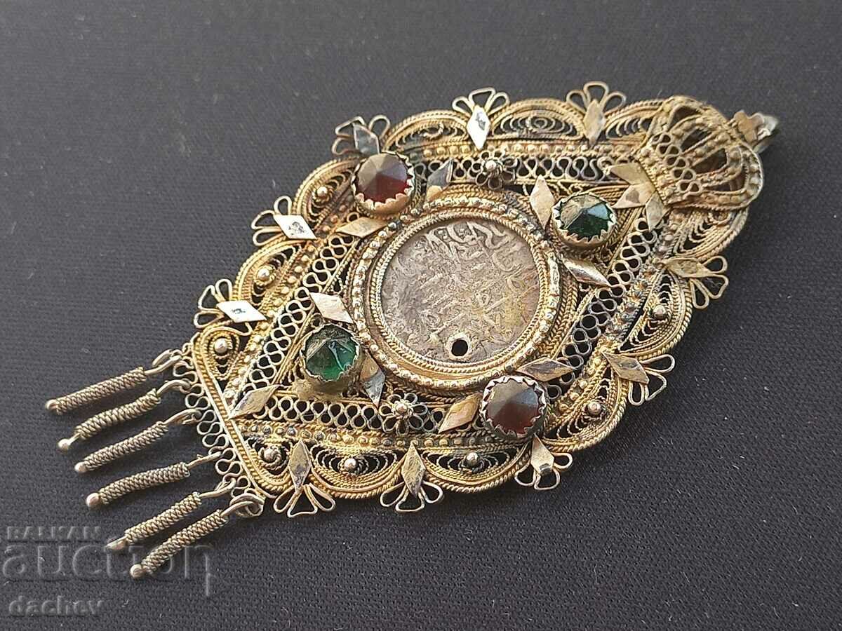 Delivery of Renaissance Silver Filigree Gilt Medallion Costume Jewelry Delivery of Renaissance Silver Filigree Gilt Medallion Costume Jewelry