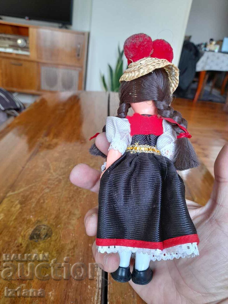 Delivery of Old doll Delivery of Old doll