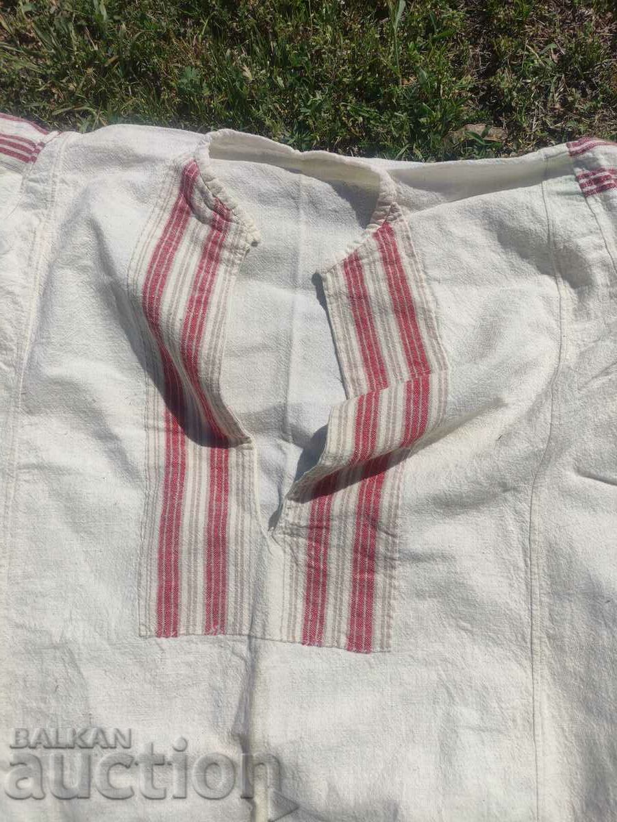 Women's dress shirt with price 300.00 BGN | € 153.39 Women's dress shirt with price 300.00 BGN | € 153.39