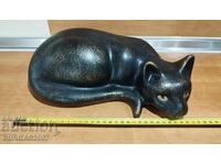 Large ceramic figure, cat