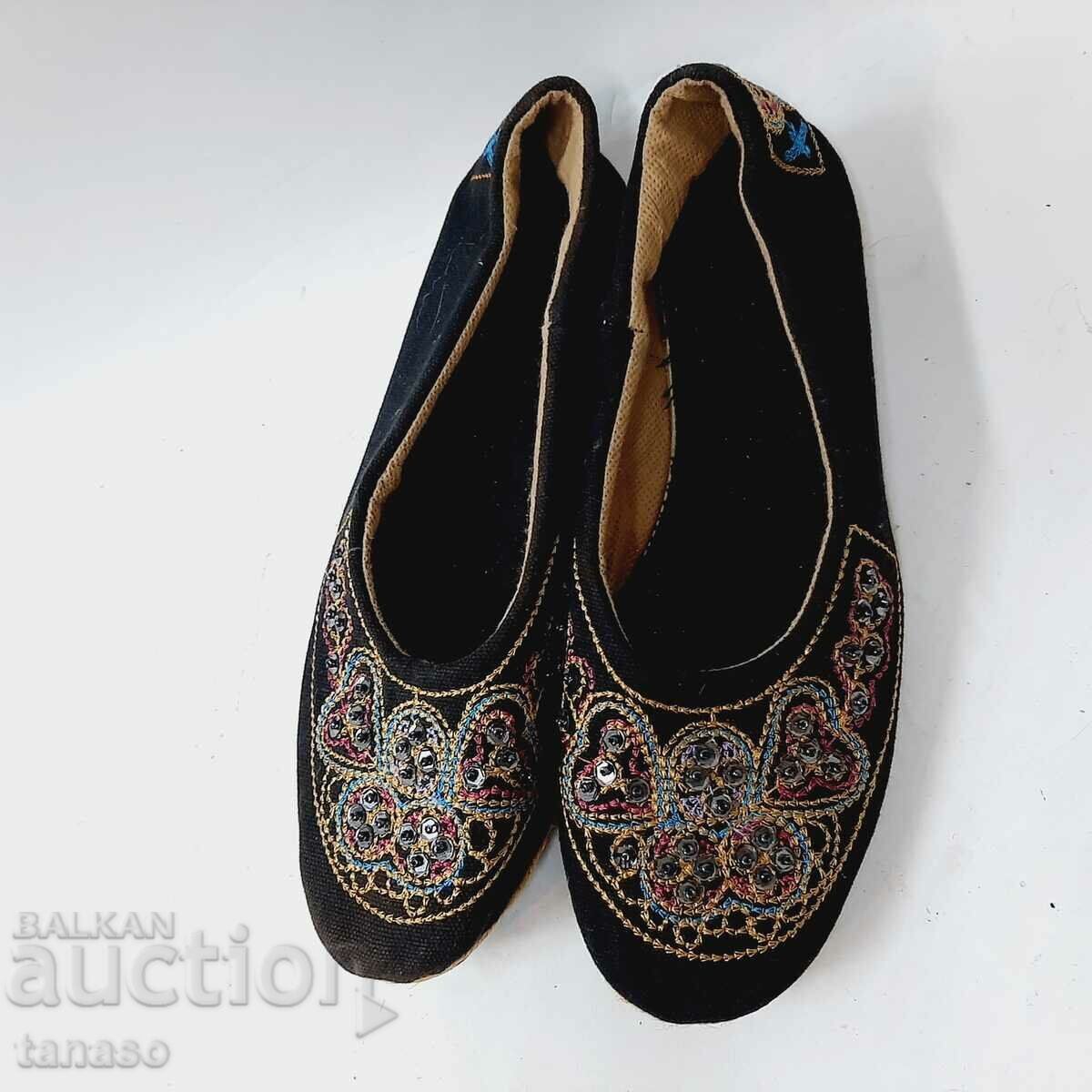 Espadrile #40(17.5) cu preț 30.00 BGN | € 15.34