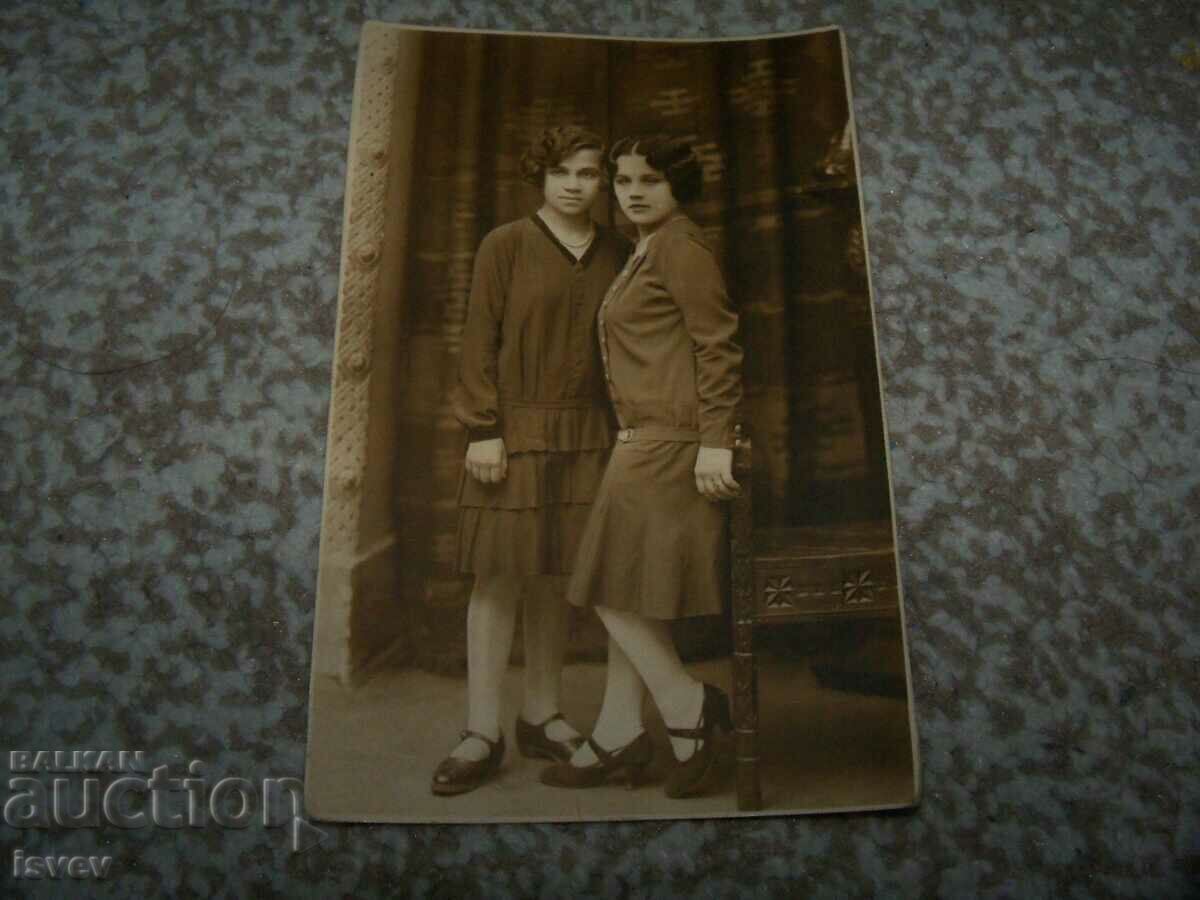 Cartelă veche - fotografie 1929 fete tinere