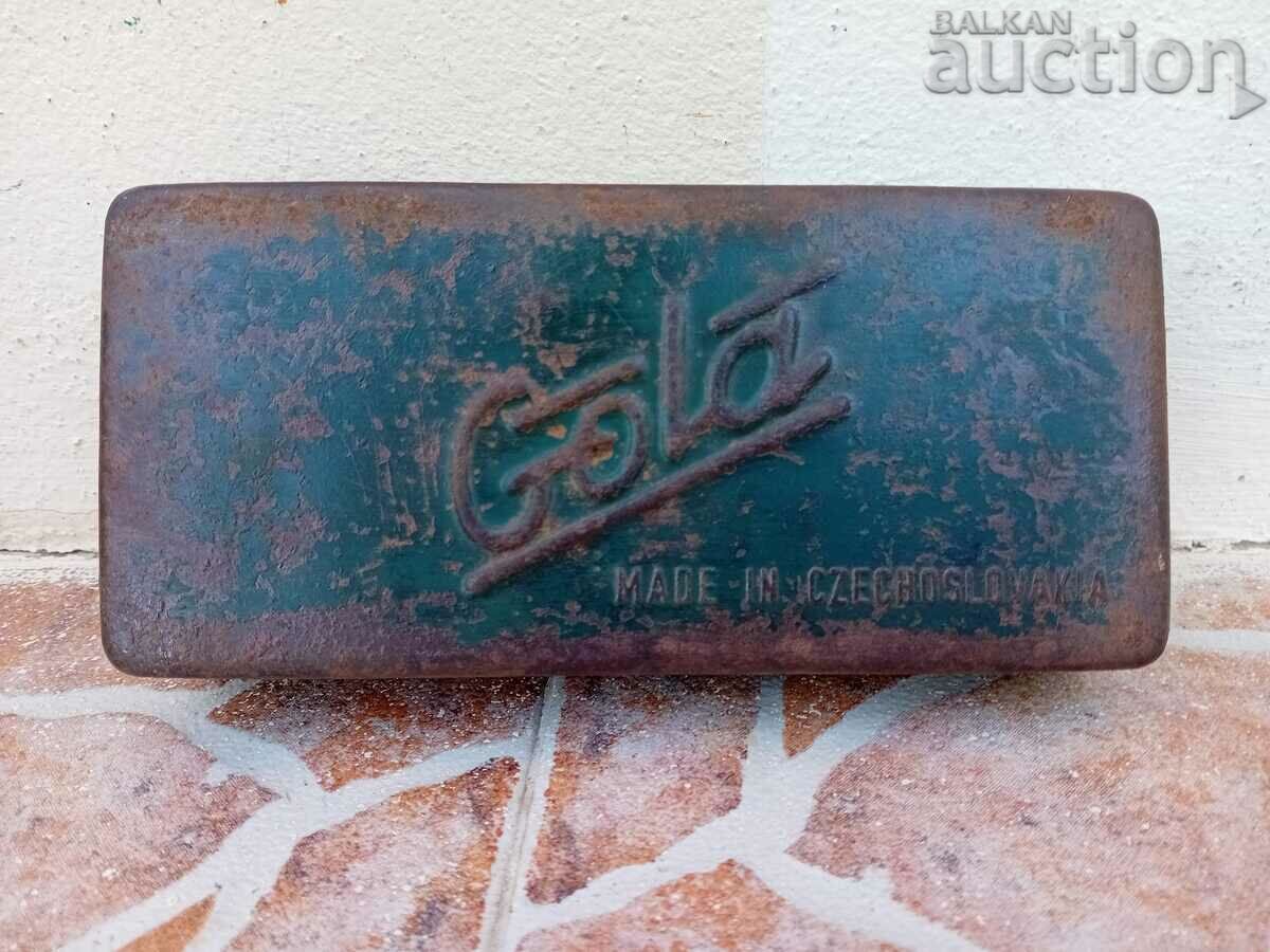 Gola made in czechoslovakia retro tool box with price 21.00 BGN | € 10.74 Gola made in czechoslovakia retro tool box with price 21.00 BGN | € 10.74