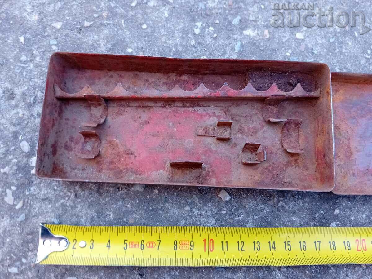 Delivery of Gola made in czechoslovakia retro tool box Delivery of Gola made in czechoslovakia retro tool box