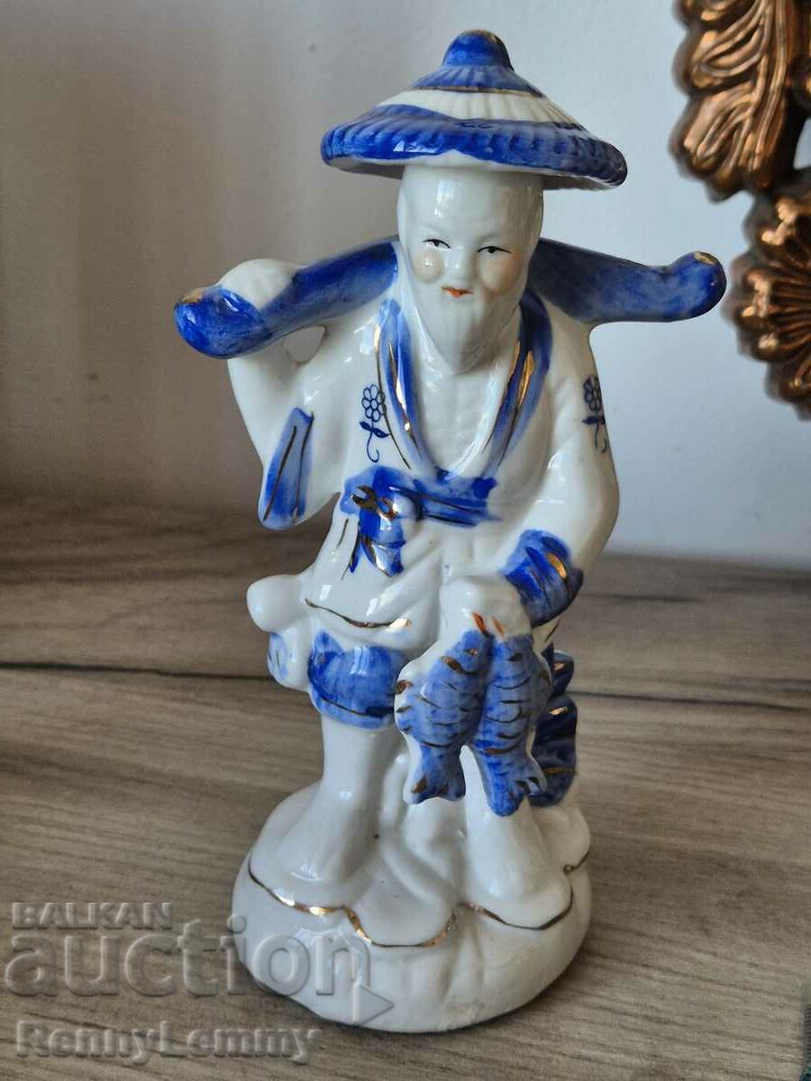 Chinese fisherman, figurine porcelain