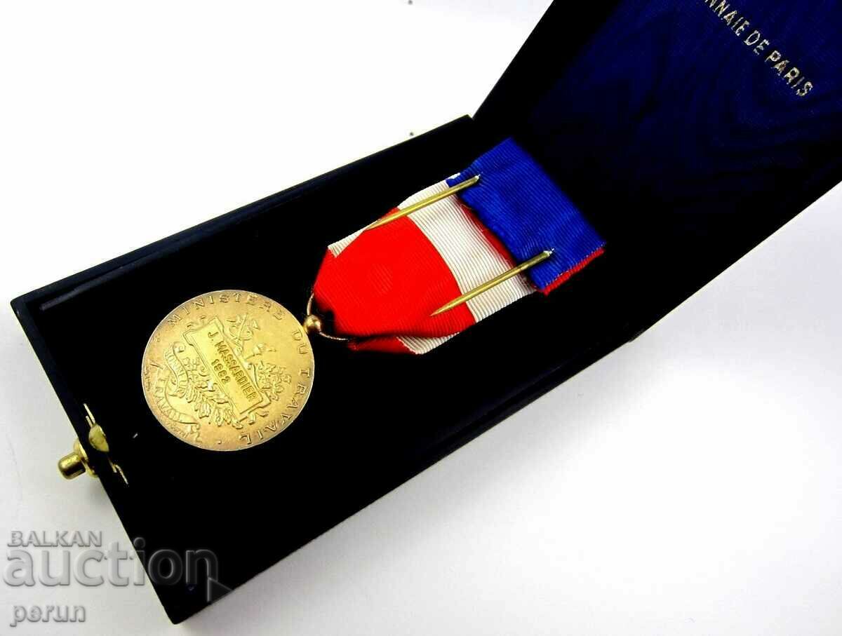 France - Medal of Honor of Labor - Silver - Silver - Original with price 32.00 BGN | € 16.36 France - Medal of Honor of Labor - Silver - Silver - Original with price 32.00 BGN | € 16.36