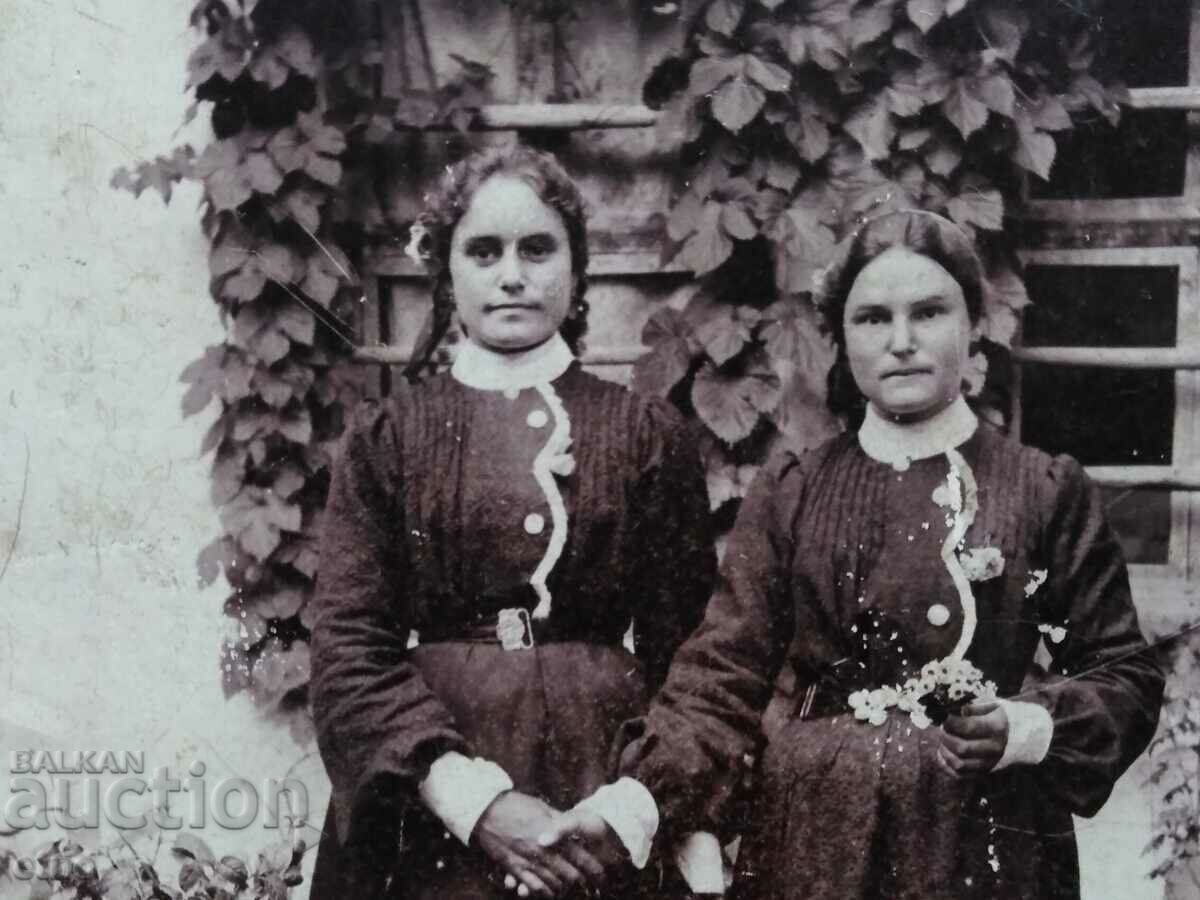 Auction ROYAL PHOTO, CARDBOARD-PLOVDIV, COSTUME Auction ROYAL PHOTO, CARDBOARD-PLOVDIV, COSTUME