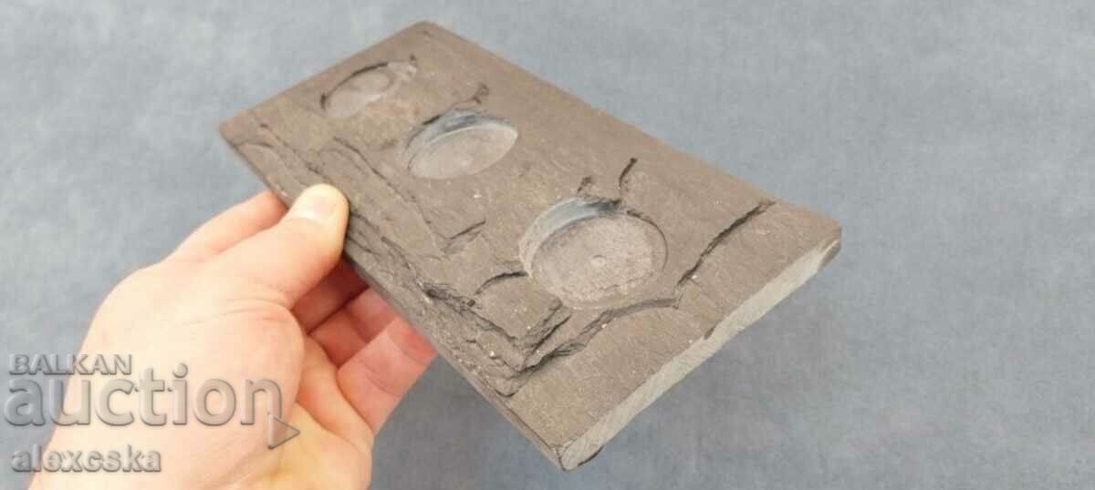 Аукцион Свещник от карстов камък Аукцион Свещник от карстов камък