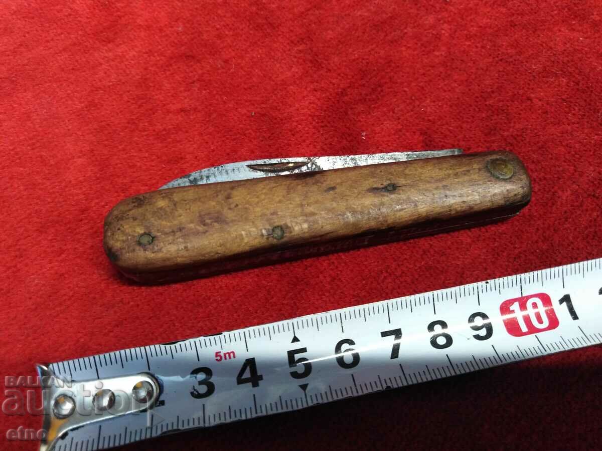 Delivery of OLD POCKET KNIFE - VELIKO TARNOVO Delivery of OLD POCKET KNIFE - VELIKO TARNOVO