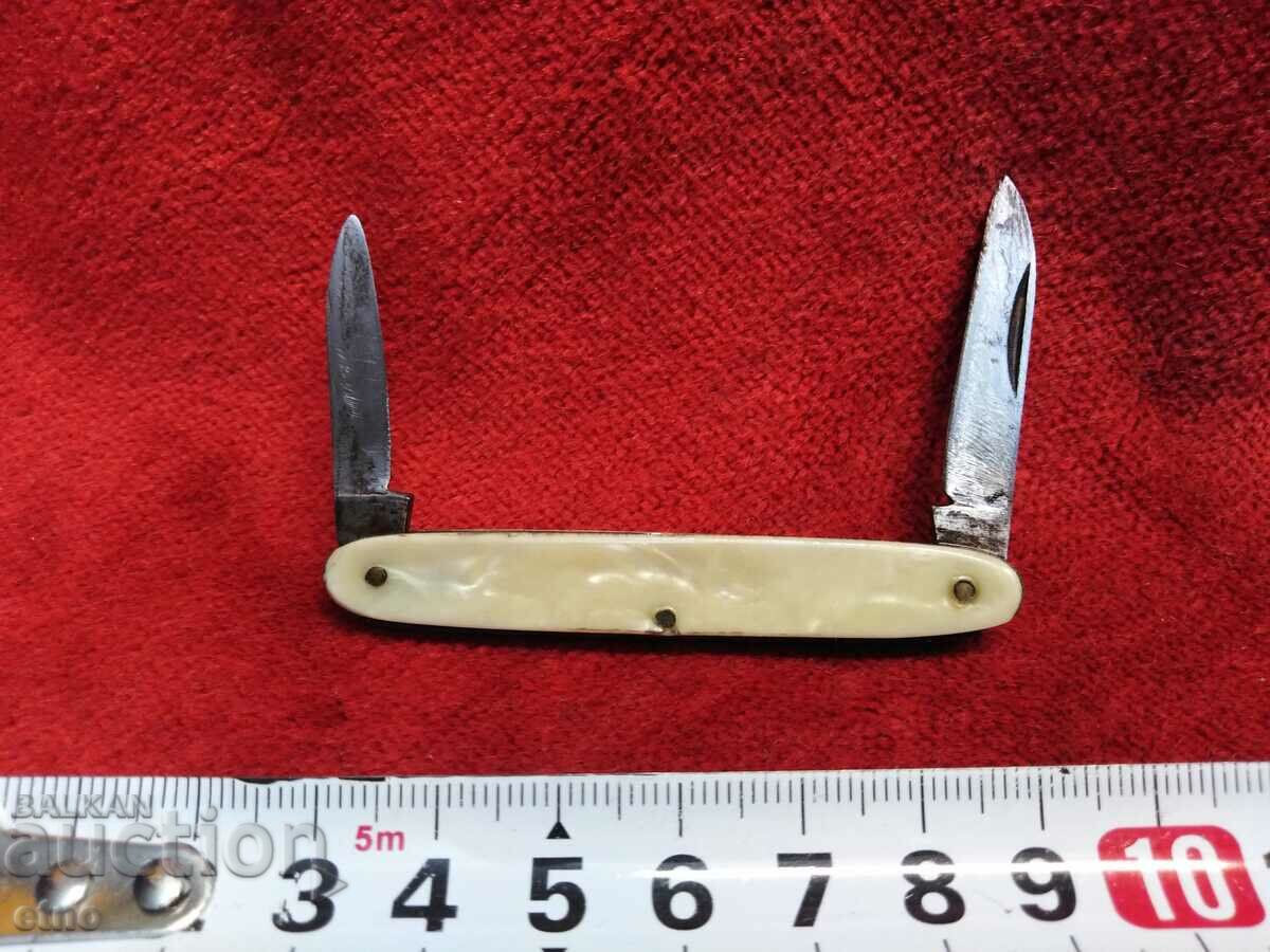 BULGARIAN POCKET KNIFE with price 10.00 BGN | € 5.11 BULGARIAN POCKET KNIFE with price 10.00 BGN | € 5.11
