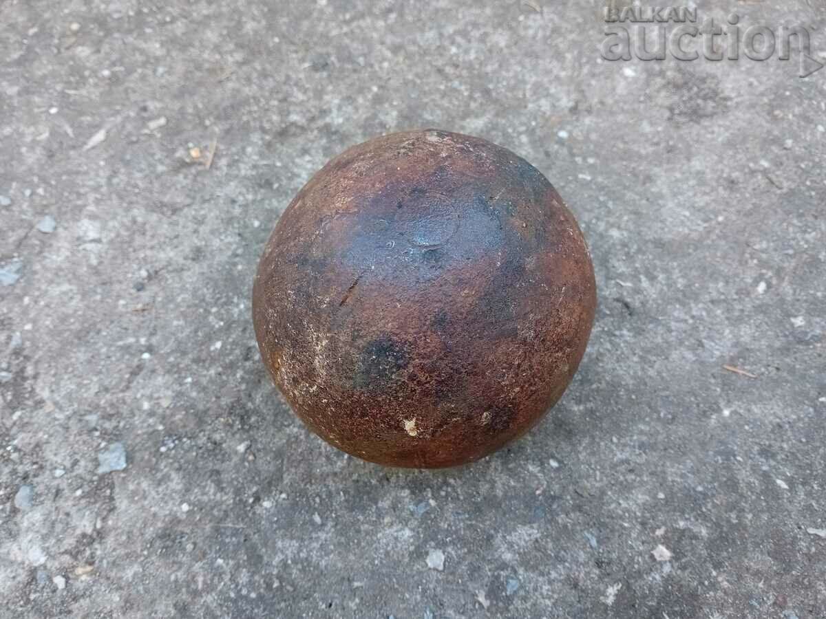 antique cannon top mortar with price 55.00 BGN | € 28.12 antique cannon top mortar with price 55.00 BGN | € 28.12