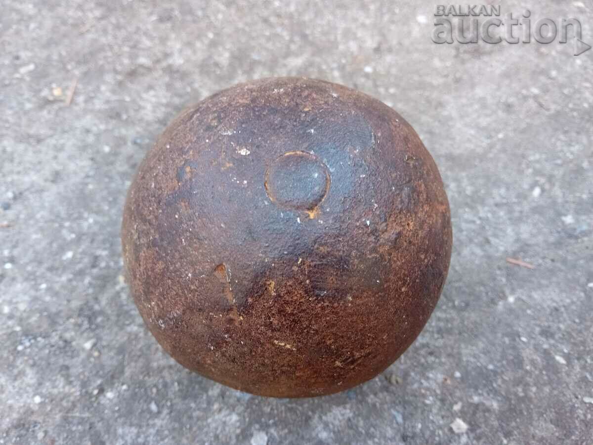 Delivery of antique cannon top mortar Delivery of antique cannon top mortar