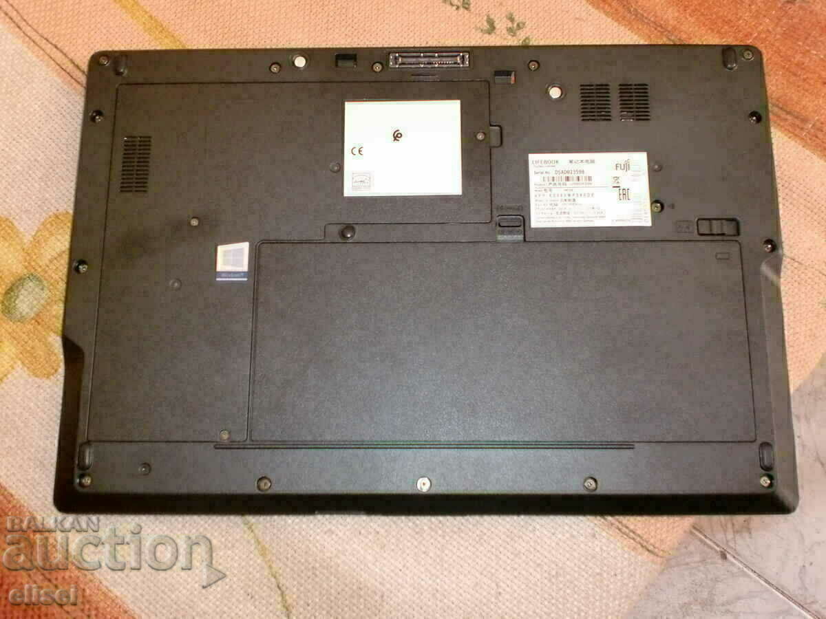 123. Vand laptop Fujitsu NOU model ME15A-FUJITSU Notebo cu preț 489.00 BGN | € 250.02
