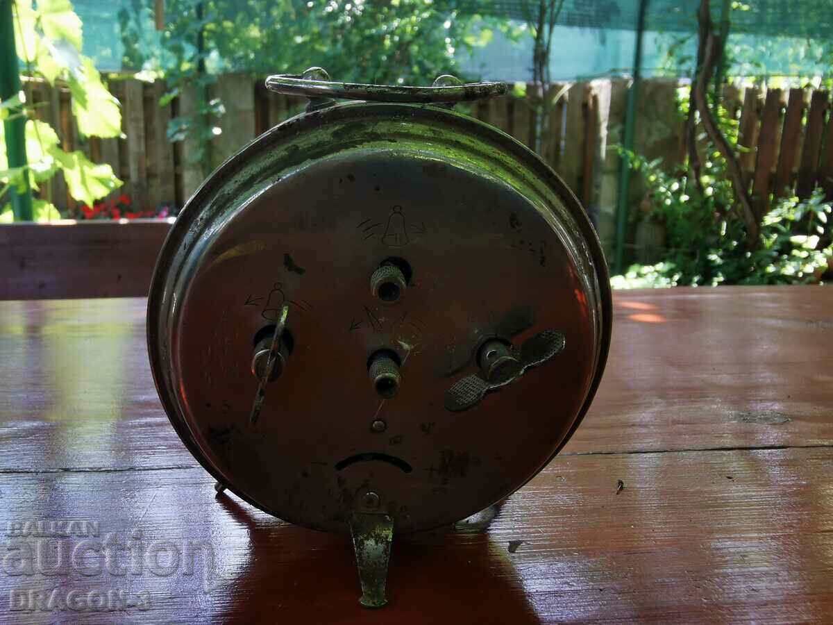 CEAS DESTEPTATOR RODINA cu preț 25.00 BGN | € 12.78 CEAS DESTEPTATOR RODINA cu preț 25.00 BGN | € 12.78