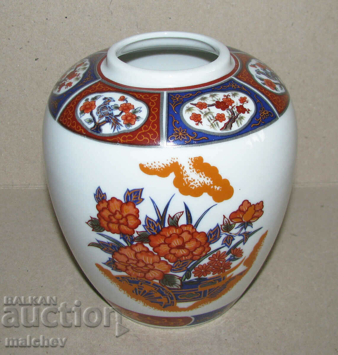 Japanese Imari porcelain vase 13 cm Imari porcelain, new