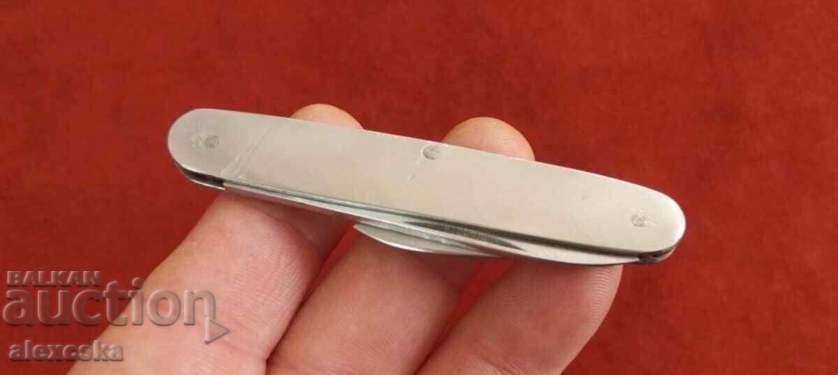 An old pocket knife - 7