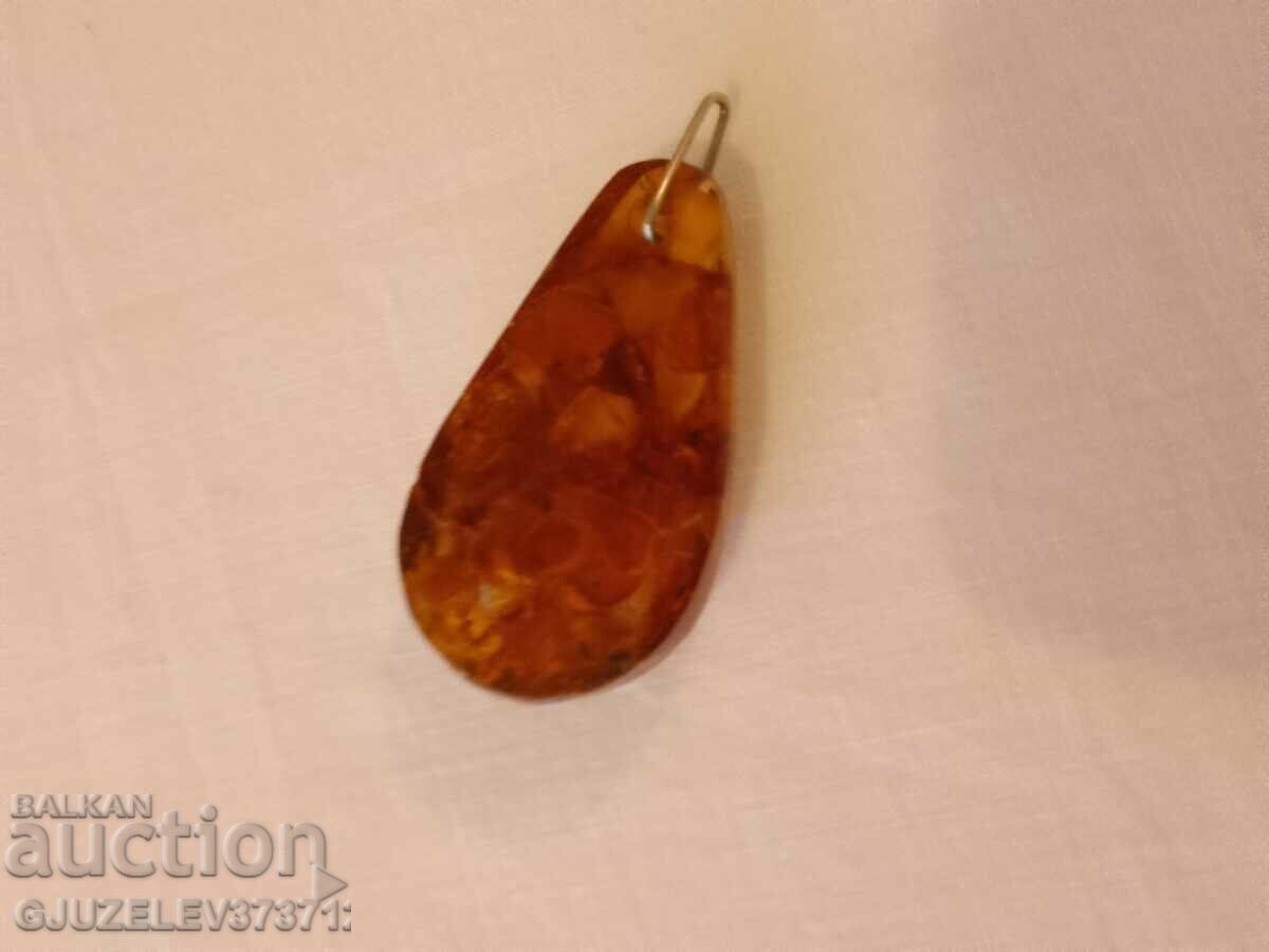 Auction Baltic amber pendant Auction Baltic amber pendant