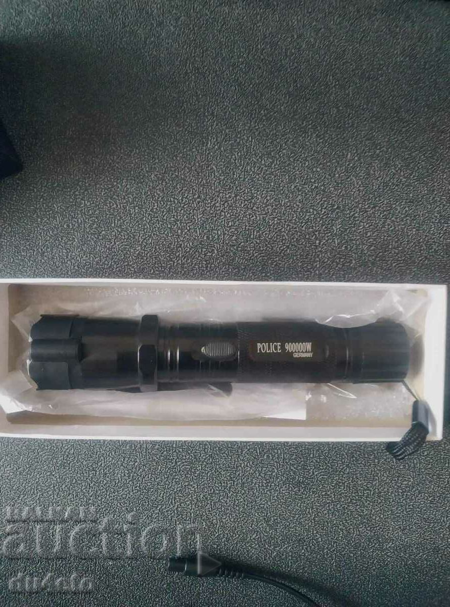 Метален лед фенер с електрошок и лазер, черен,Police 90000 W