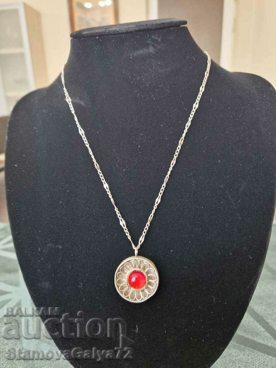 Страхотно антикварно колие филигран с цена € 65.96 | 129.01 лв. Страхотно антикварно колие филигран с цена € 65.96 | 129.01 лв.