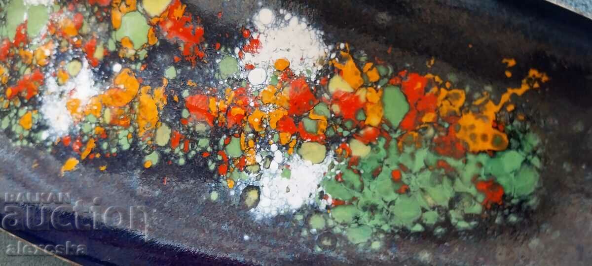 Vas de metal vechi - 5 Vas de metal vechi - 5