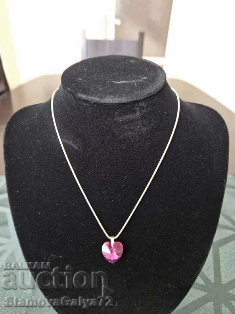 Δημοπρασία Ένα υπέροχο ασημένιο κολιέ