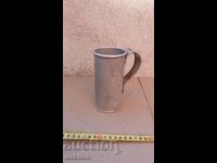 Aluminum measuring cup for milk - 500 ml.