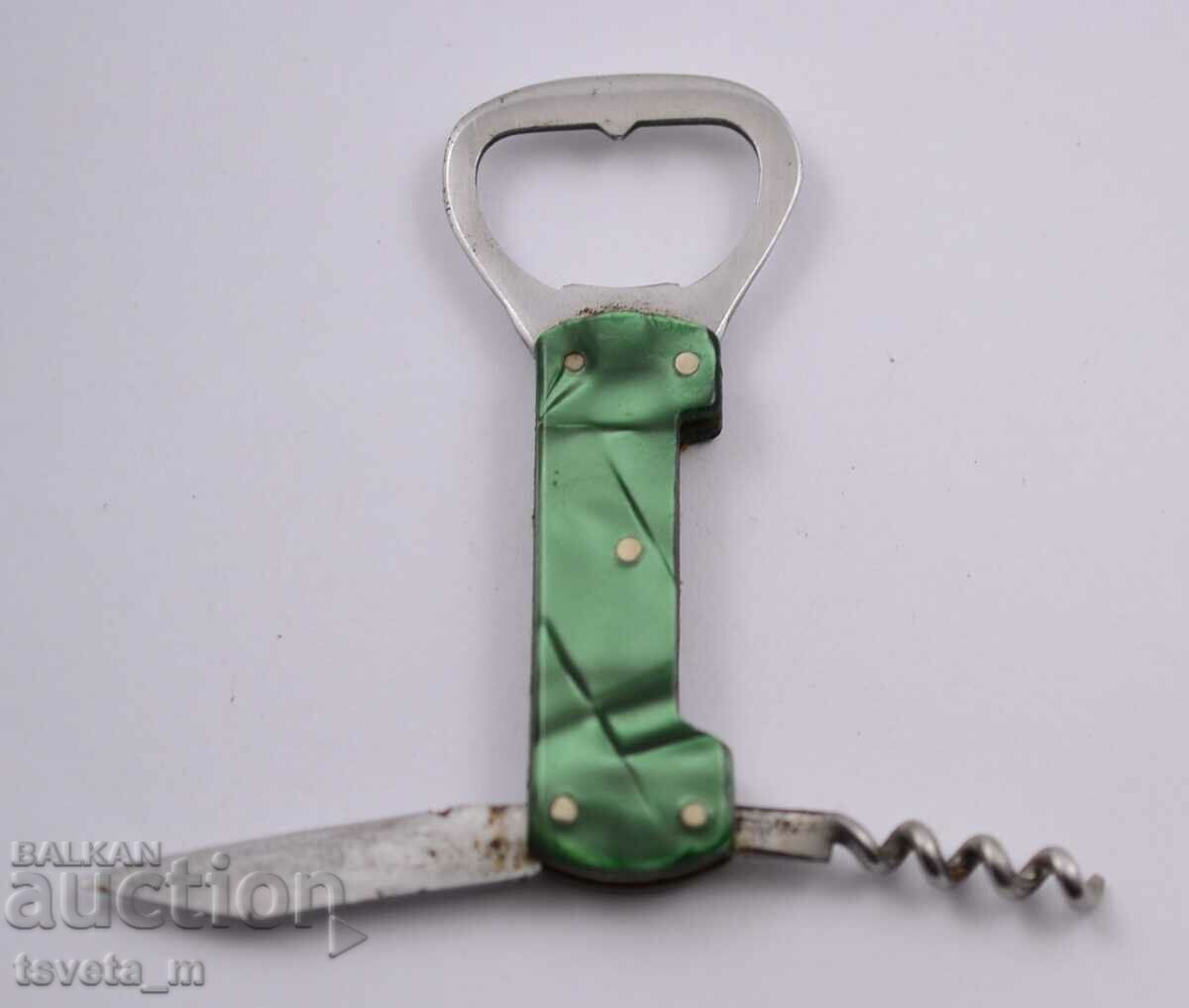 Delivery of 3-tool pocket knife Delivery of 3-tool pocket knife