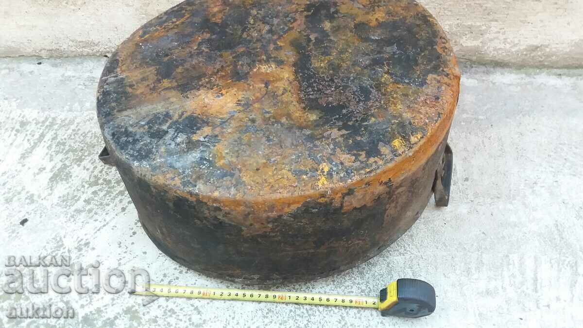 TAVĂ VECHE DE METAL SOLID PENTRU MIEL, LUTENICE, ETC. - 7 TAVĂ VECHE DE METAL SOLID PENTRU MIEL, LUTENICE, ETC. - 7