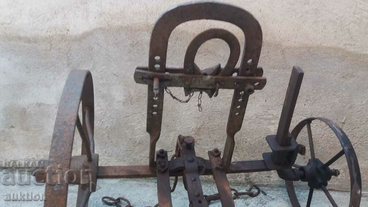 Auction RENAISSANCE CYCLER, PLOW DRAWER, PLOW Auction RENAISSANCE CYCLER, PLOW DRAWER, PLOW