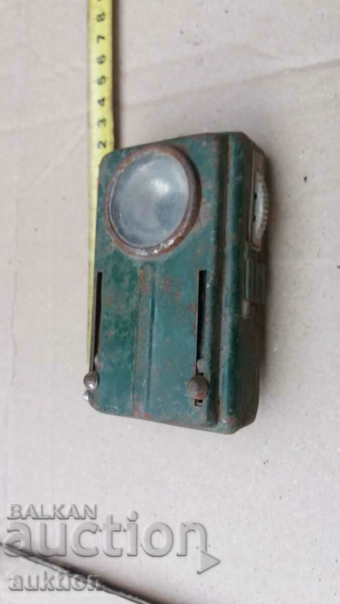 Delivery of OLD RAILWAY FLASHLIGHT Delivery of OLD RAILWAY FLASHLIGHT