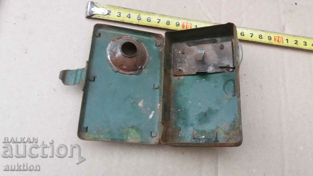 OLD RAILWAY FLASHLIGHT - 6 OLD RAILWAY FLASHLIGHT - 6