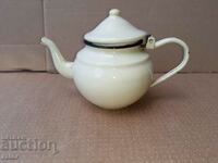 Παλιό μικρό σμαλτένιο τσαγιερό