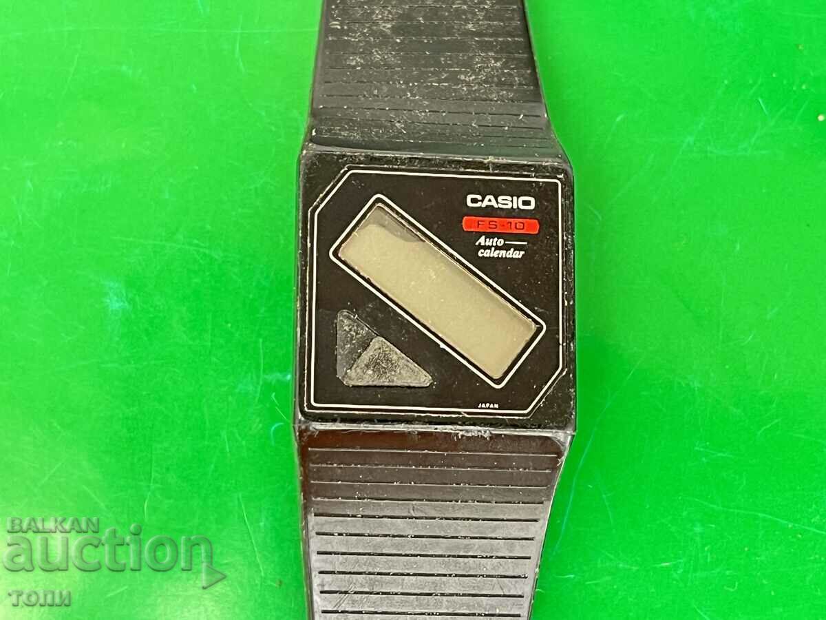 CASIO LED JAPAN RARE I DON'T KNOW IF IT WORKS B Z C !!!!