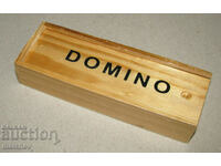 Нова настолна игра Домино 28 плочки дървено лак. дърв. кутия