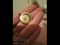 Women's locket with photos, with gold plating.