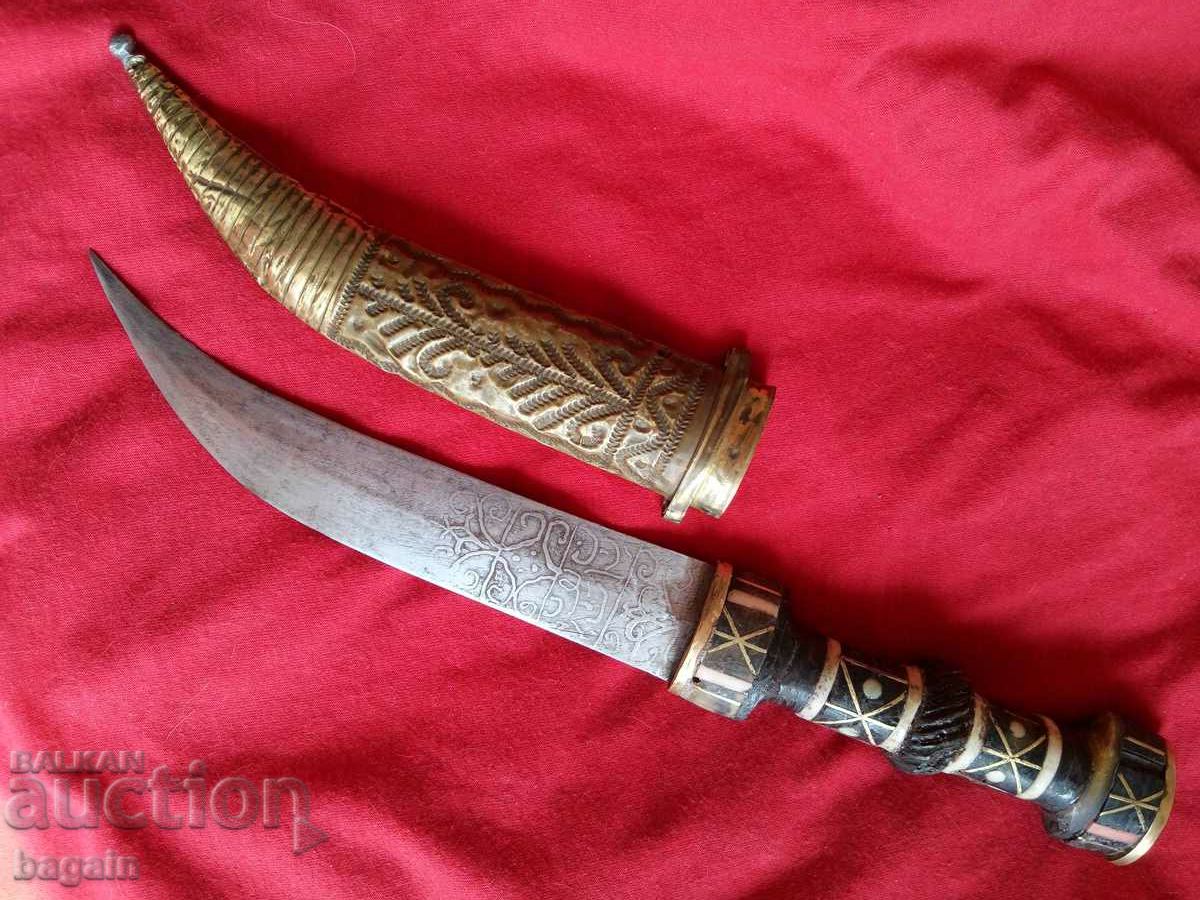 Ottoman dagger.