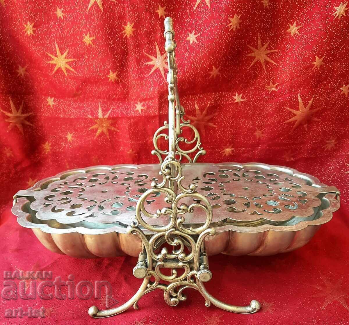 Un WMF victorian unic circa 1880 cu preț € 515.00 | 1007.25 BGN Un WMF victorian unic circa 1880 cu preț € 515.00 | 1007.25 BGN