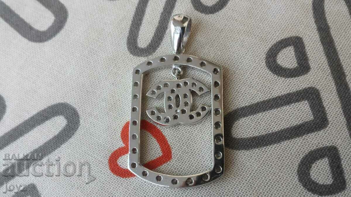 Auction NEW RHODIUM-PLATED SILVER CHANEL PENDANT 8.82 g / 925 Grade Auction NEW RHODIUM-PLATED SILVER CHANEL PENDANT 8.82 g / 925 Grade