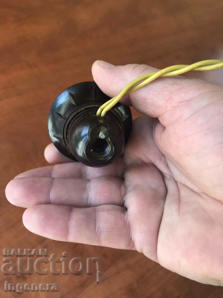 Delivery of SOCKET BAKELITE RETRO E 27 Delivery of SOCKET BAKELITE RETRO E 27
