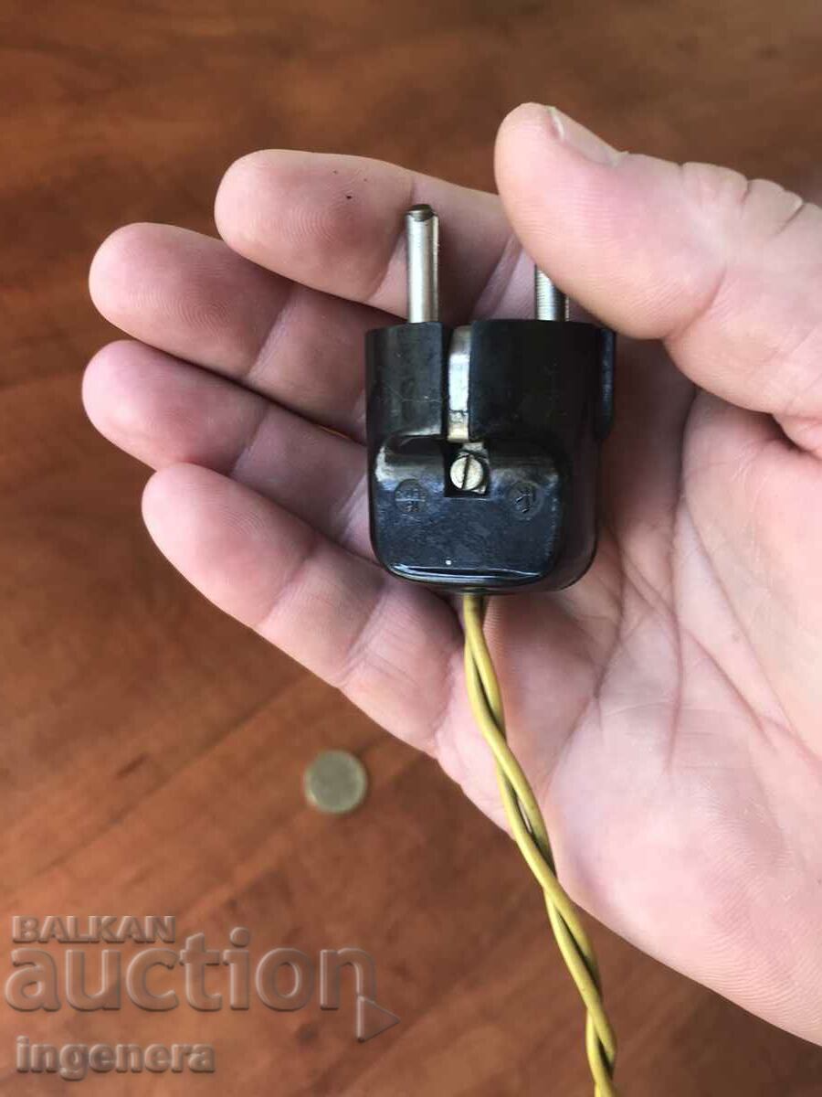 RETRO BAKELITE PLUG - 5 RETRO BAKELITE PLUG - 5