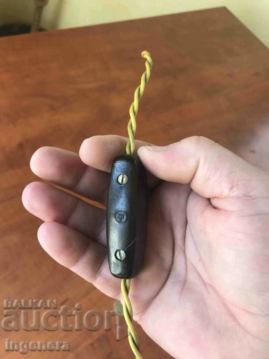 Delivery of EL.KEY LAZY RETRO BAKELITE Delivery of EL.KEY LAZY RETRO BAKELITE