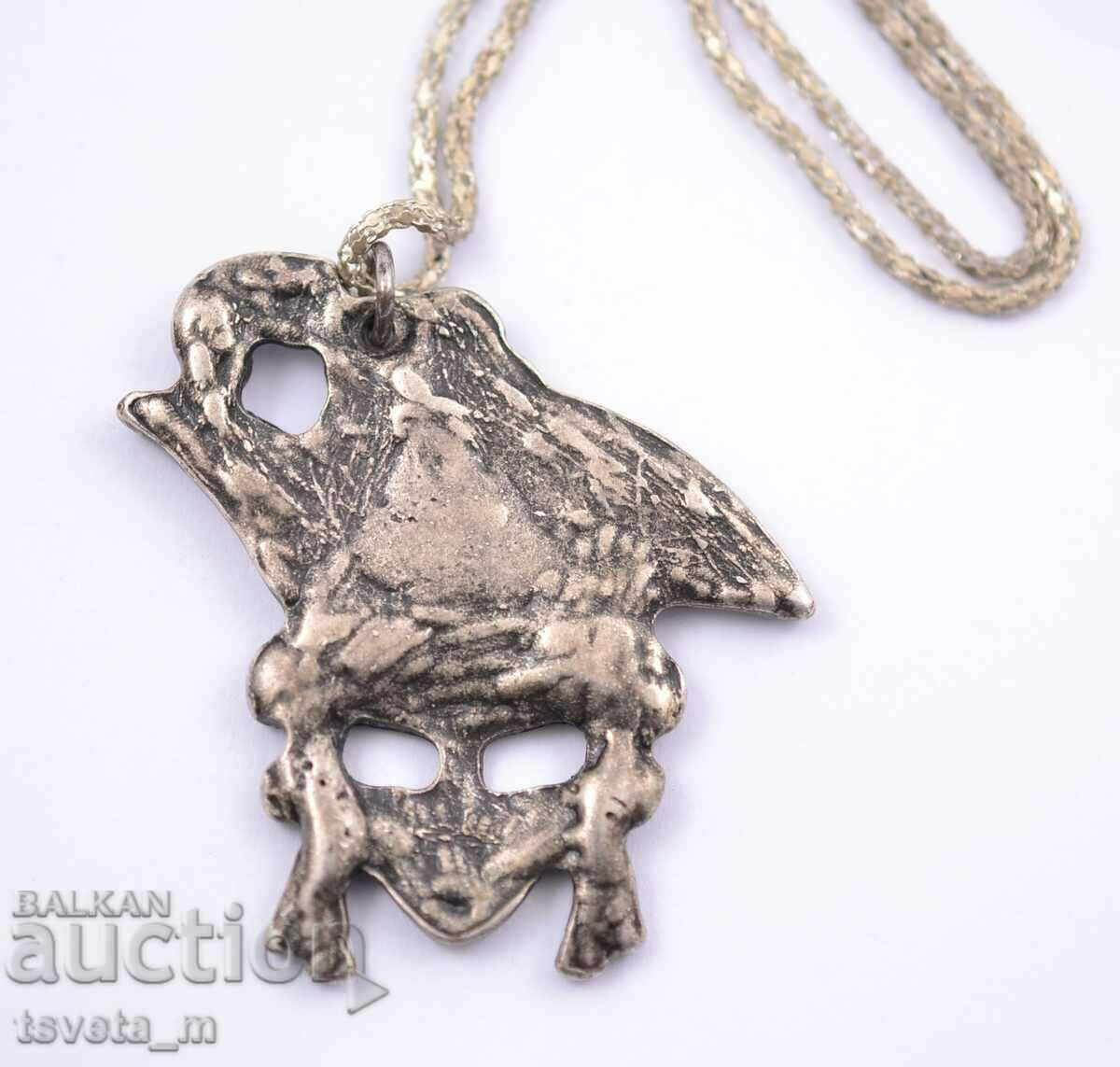 Delivery of Chain with medallion, pendant, necklace Venice Carnival Delivery of Chain with medallion, pendant, necklace Venice Carnival