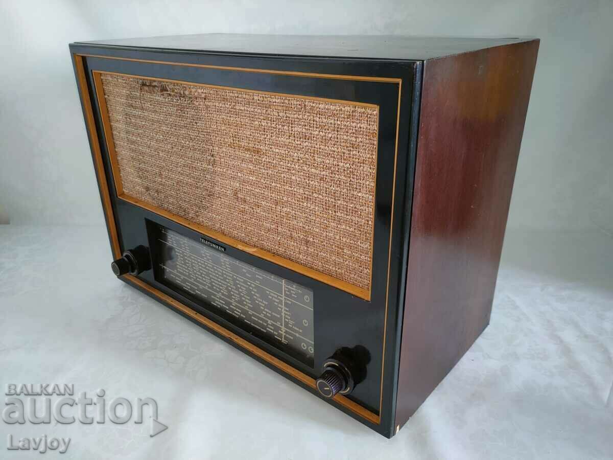 Delivery of Old tube radio Telefunken super 1s65wk Delivery of Old tube radio Telefunken super 1s65wk