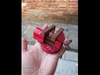 A small vise