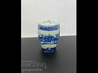 Porcelain urn #5561