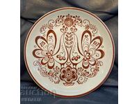 Dimitar Kazakov-Nero-porcelain plate by project-Isis
