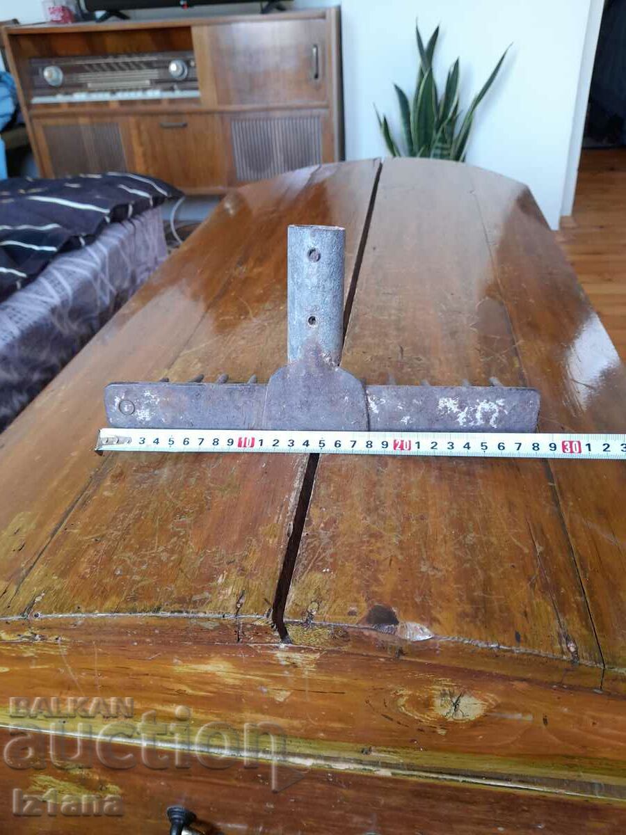 Auction Ancient oar Auction Ancient oar