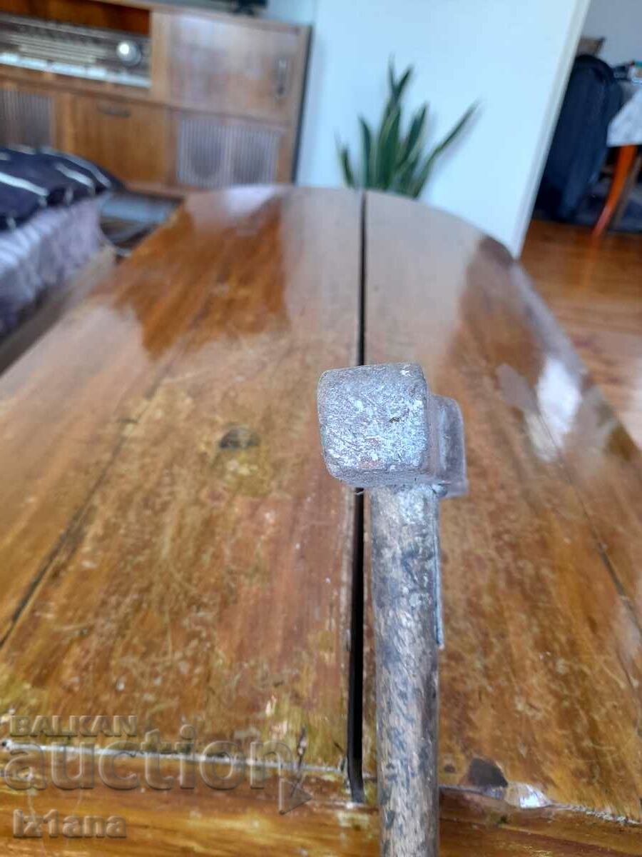 Auction Old hammer, hammer Auction Old hammer, hammer