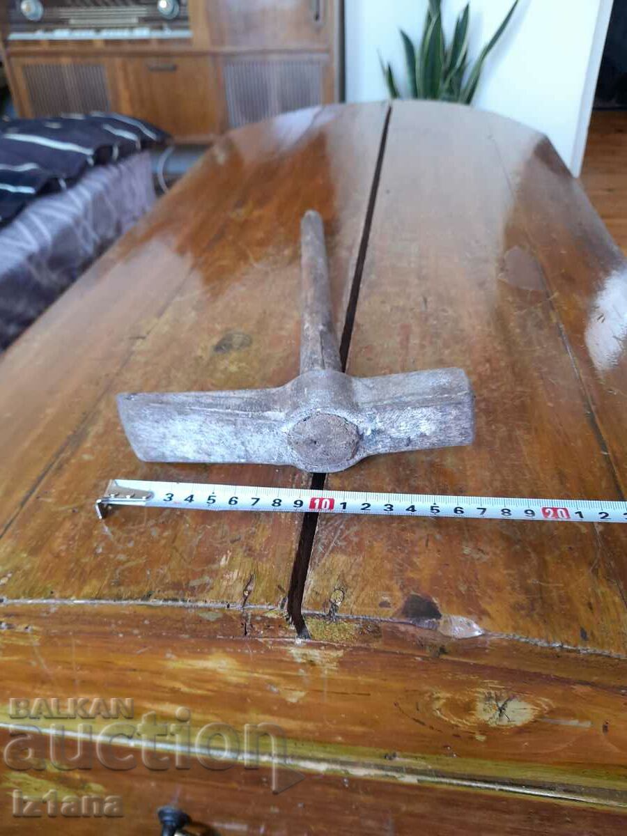 Delivery of Old hammer, hammer Delivery of Old hammer, hammer